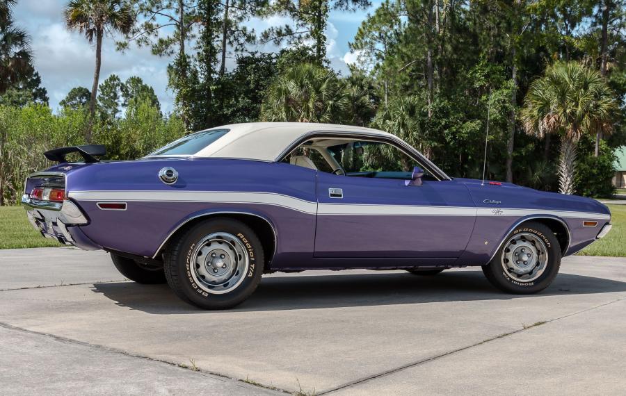  Dodge Challenger R/T 440 Six Pack (JS23) 1970 года  (фото 13 из 56)
